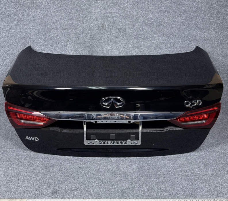 Q50 Trunk